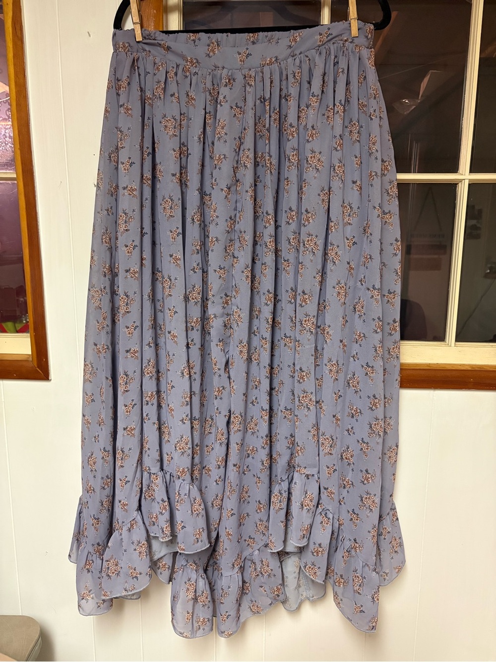Women's Light Blue Floral High-Low Ruffle Maxi Skirt